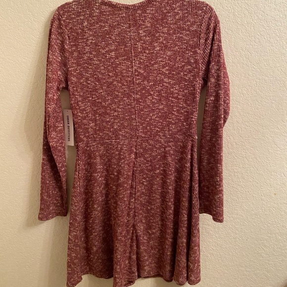 long sleeve dress - Picture 2 of 3